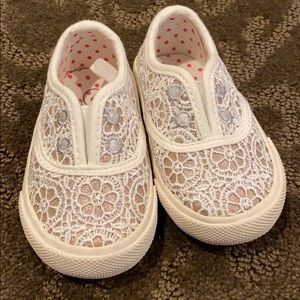 White & metallic slip on sneakers for Baby girl.